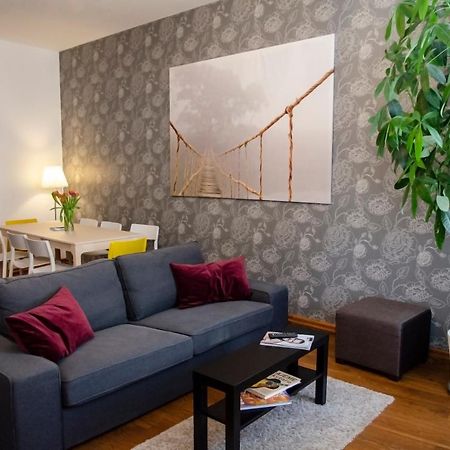 The Republic Garden Hostel Prága Kültér fotó